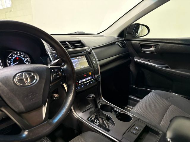 2016 Toyota Camry Hybrid 4dr Sedan LE - 23062461 - 9