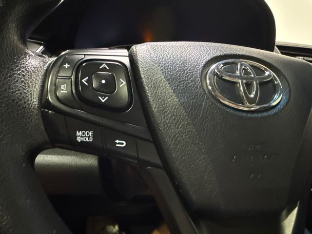 2016 Toyota Camry Hybrid 4dr Sedan LE - 23062461 - 13
