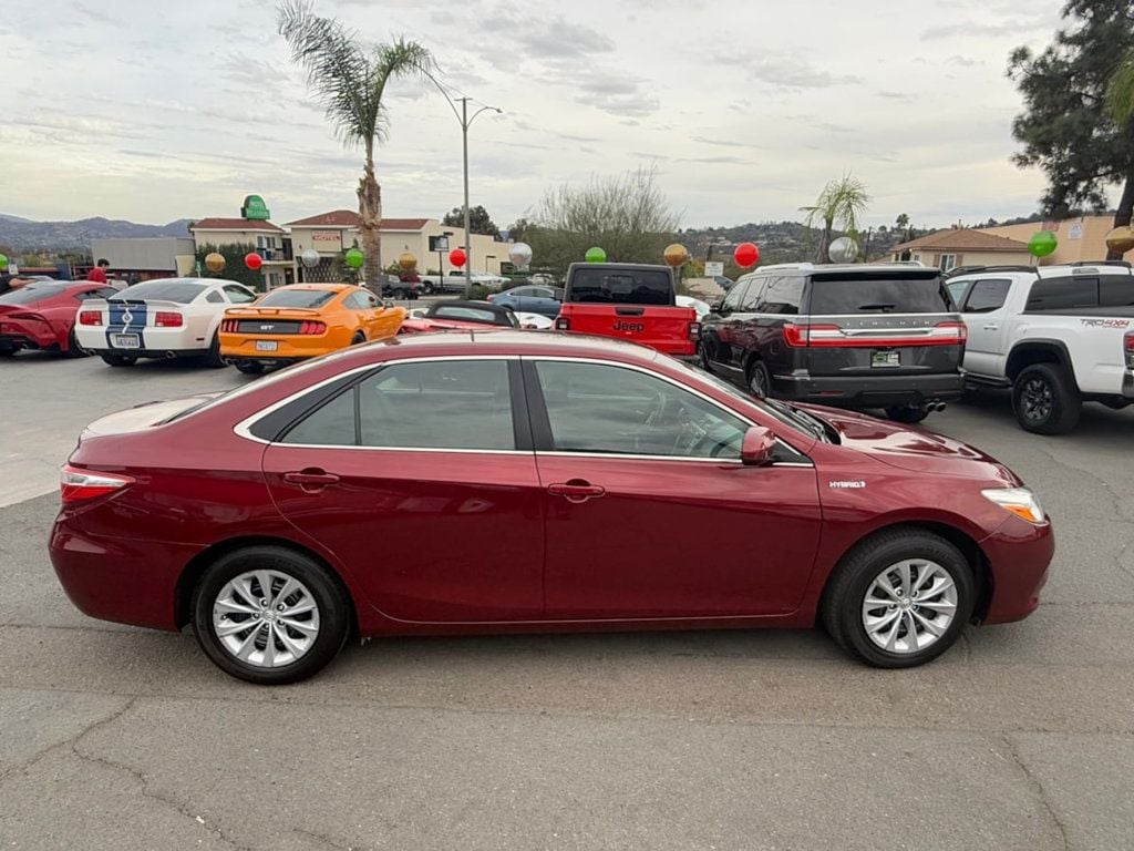 2016 Toyota Camry Hybrid 4dr Sedan LE - 22691845 - 6