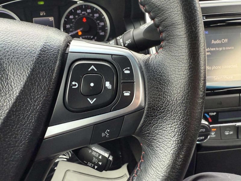 2016 Toyota Camry Hybrid 4dr Sedan SE - 22931356 - 21