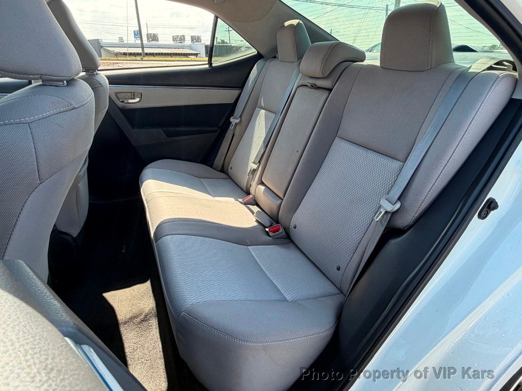 2016 Toyota Corolla 4dr Sedan CVT LE - 23029883 - 16