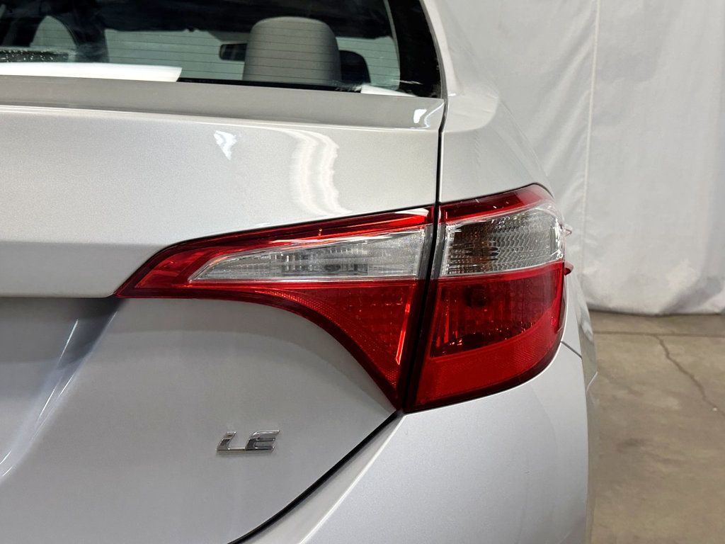 2016 Toyota Corolla 4dr Sedan CVT LE - 23049506 - 11