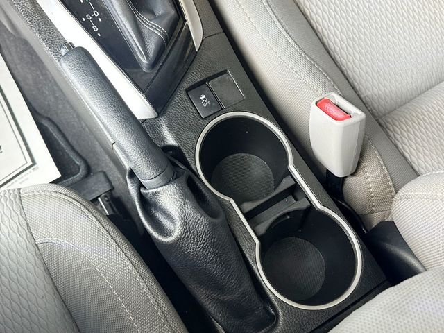 2016 Toyota Corolla 4dr Sedan CVT LE - 23049506 - 26