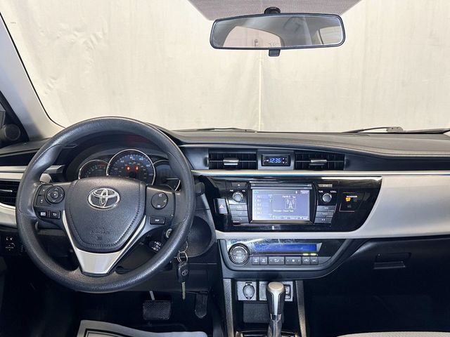 2016 Toyota Corolla 4dr Sedan CVT LE - 23049506 - 27