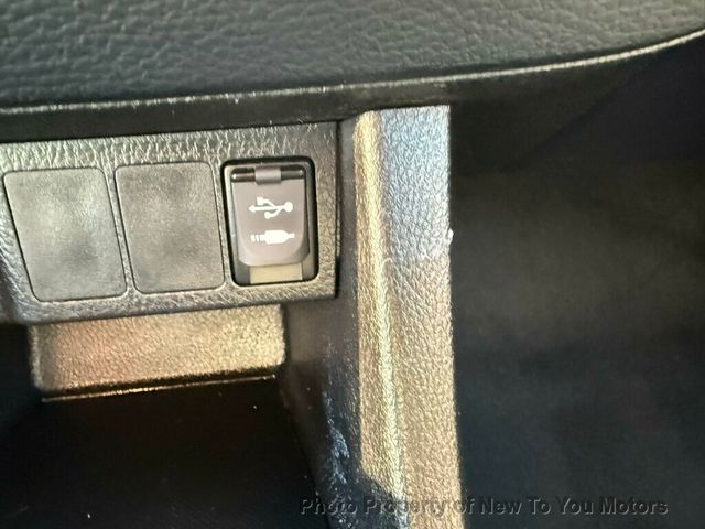 2016 Toyota Corolla 4dr Sedan CVT LE - 22964554 - 12