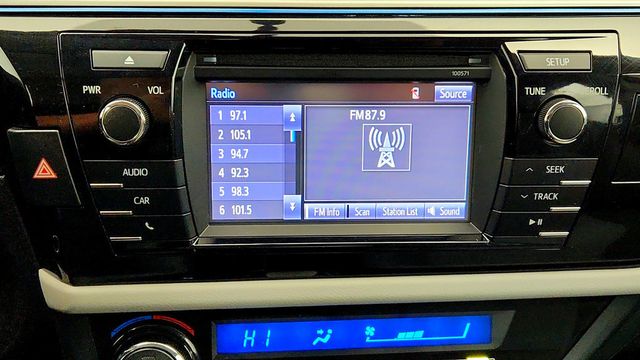 2016 Toyota Corolla 4dr Sedan CVT LE - 23085877 - 17