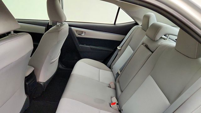 2016 Toyota Corolla 4dr Sedan CVT LE - 23085877 - 19