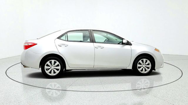 2016 Toyota Corolla 4dr Sedan CVT LE - 23085877 - 3