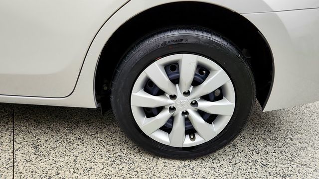 2016 Toyota Corolla 4dr Sedan CVT LE - 23085877 - 8