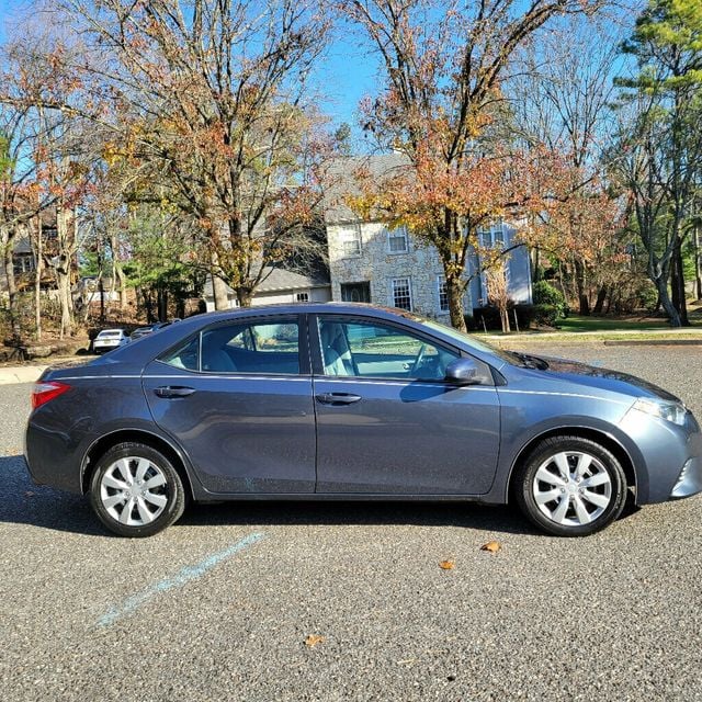 2016 Toyota Corolla 4dr Sedan CVT LE - 22686871 - 5