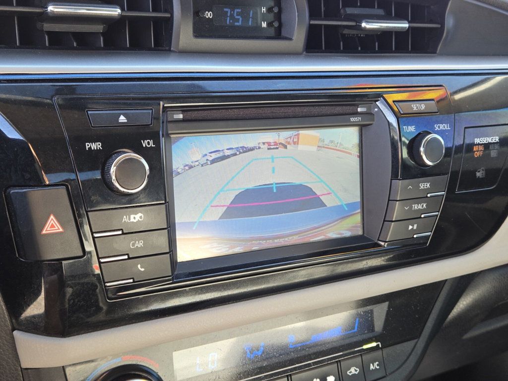 2016 Toyota Corolla 4dr Sedan CVT LE Plus - 22935787 - 19