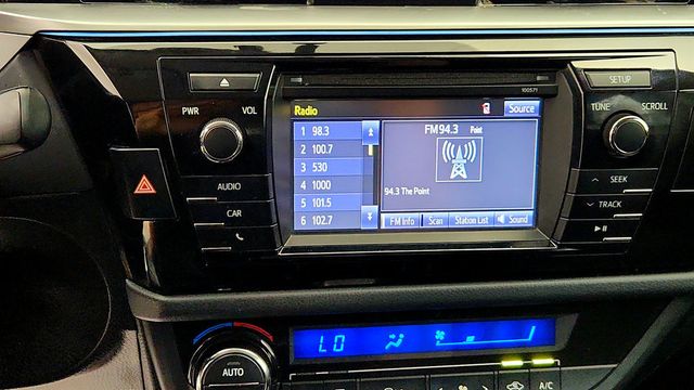 2016 Toyota Corolla 4dr Sedan CVT S Plus - 23065677 - 17
