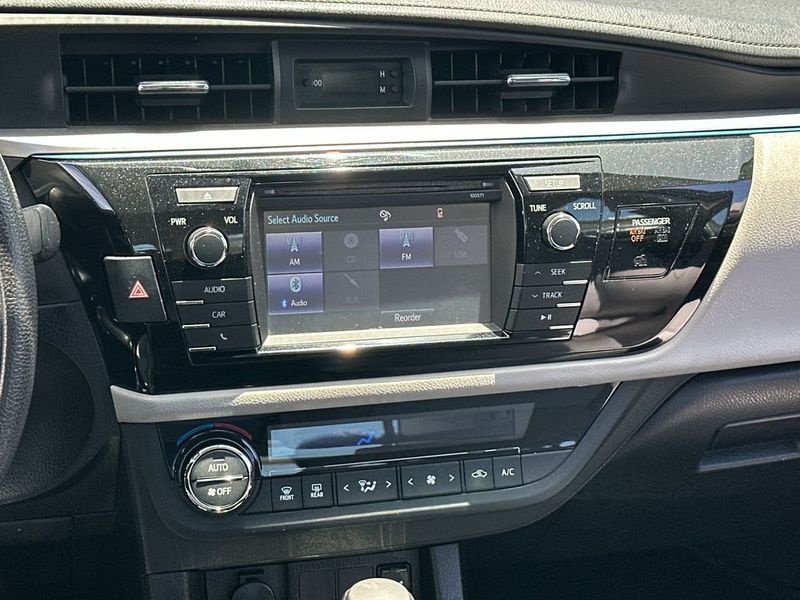 2016 Toyota Corolla LE - 23005006 - 13