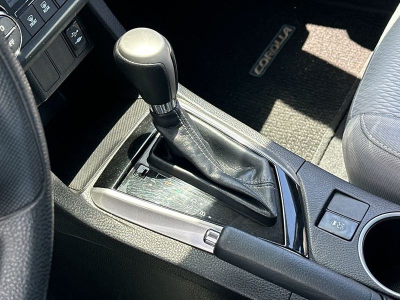 2016 Toyota Corolla LE - 23005006 - 17