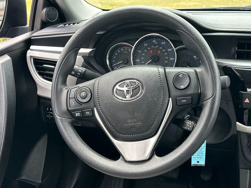 2016 Toyota Corolla LE - 23032896 - 15