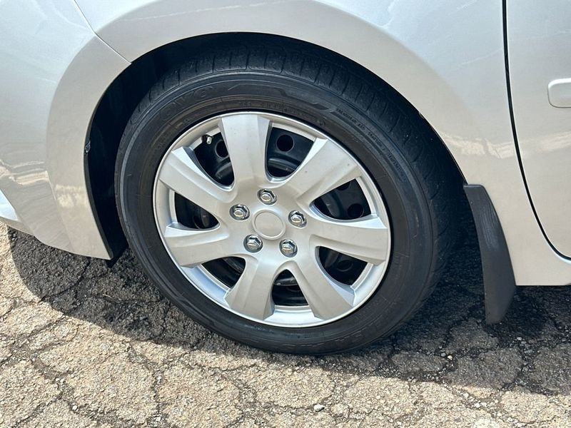 2016 Toyota Corolla LE - 23058986 - 10