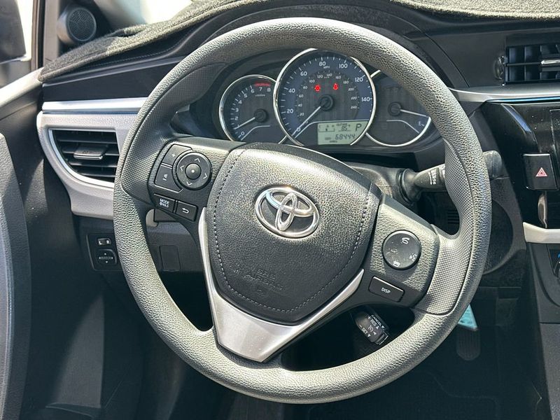 2016 Toyota Corolla LE - 23058986 - 16