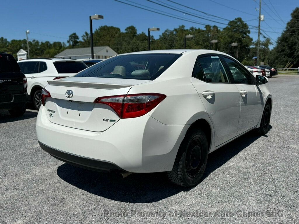 2016 Toyota Corolla LE photo 5