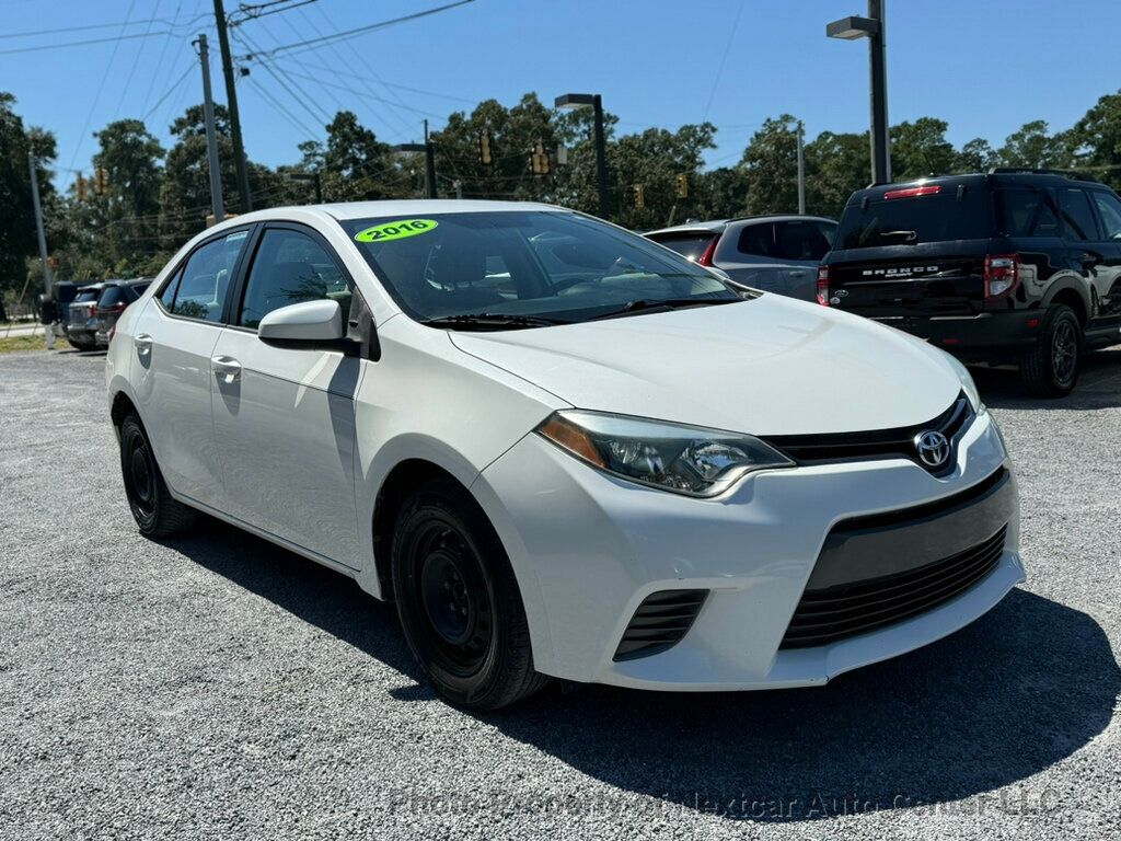 2016 Toyota Corolla LE photo 7