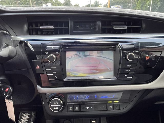 2016 Toyota Corolla LE 4dr Sedan - 23066246 - 16