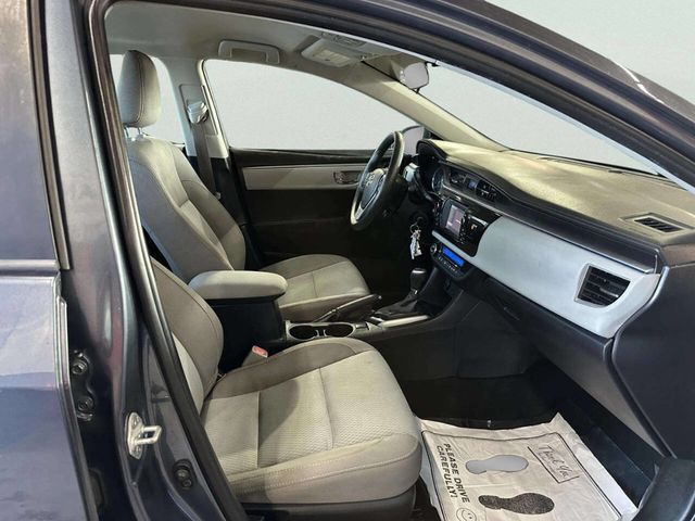 2016 Toyota Corolla LE 4dr Sedan - 22979995 - 16