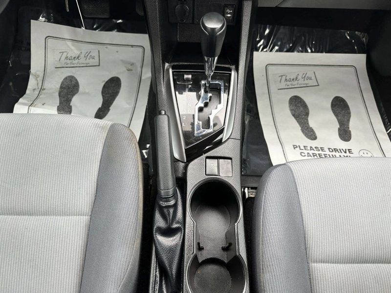 2016 Toyota Corolla LE 4dr Sedan - 22993959 - 20