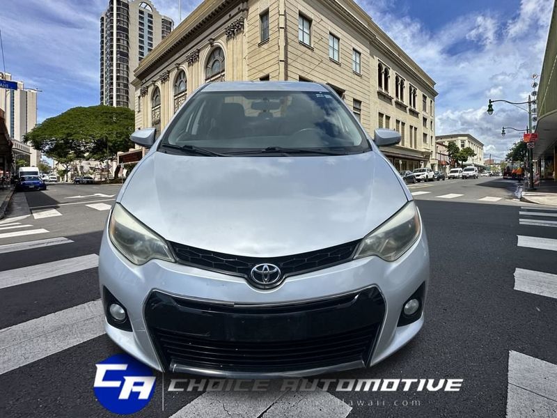 2016 Toyota Corolla LE photo 9