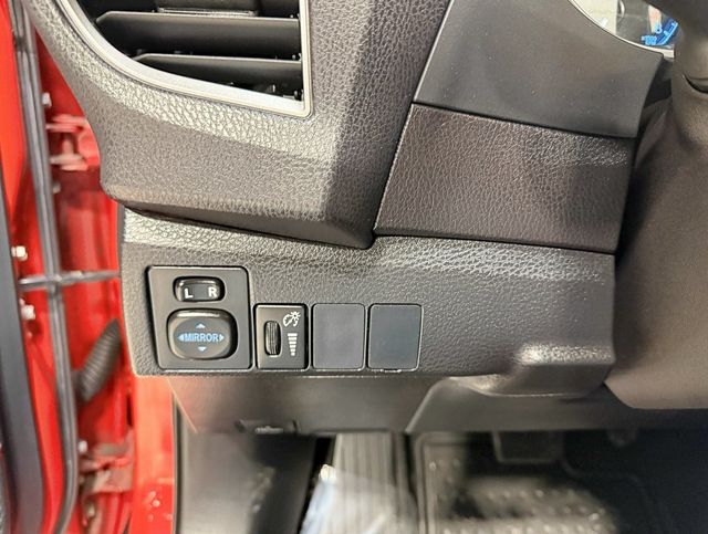 2016 Toyota Corolla S - 22965497 - 13