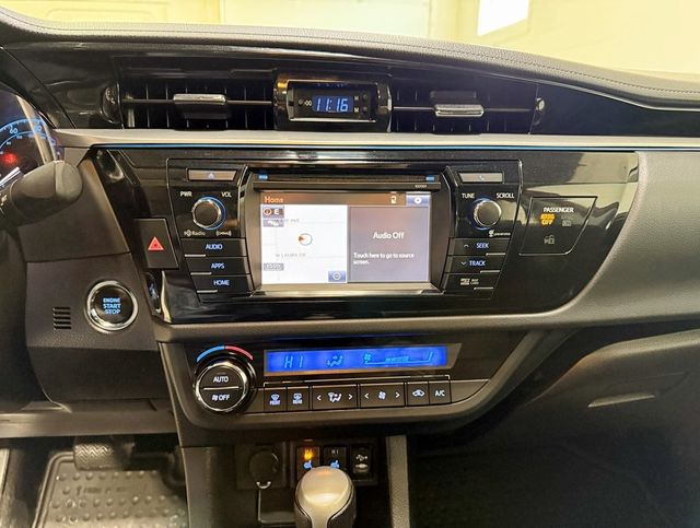 2016 Toyota Corolla S - 22965497 - 16