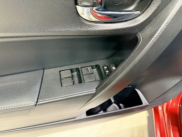 2016 Toyota Corolla S - 22965497 - 33