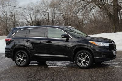 2016 Toyota Highlander