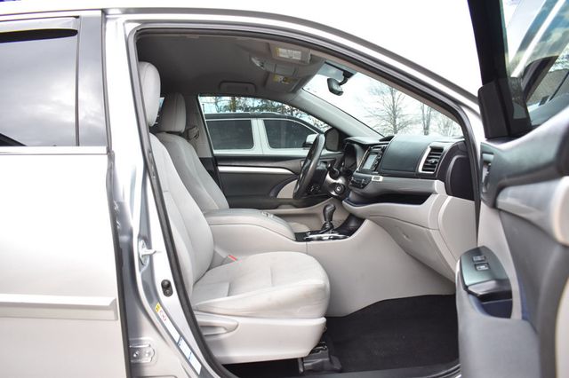 2016 Toyota Highlander AWD 4dr V6 LE - 22963673 - 15