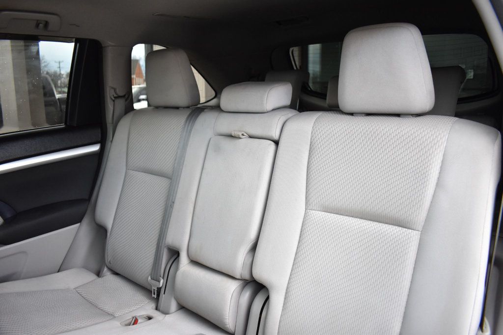 2016 Toyota Highlander AWD 4dr V6 LE - 22963673 - 22