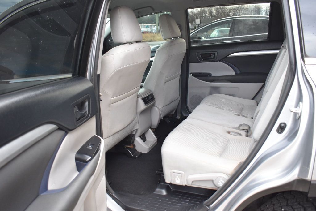 2016 Toyota Highlander AWD 4dr V6 LE - 22963673 - 23