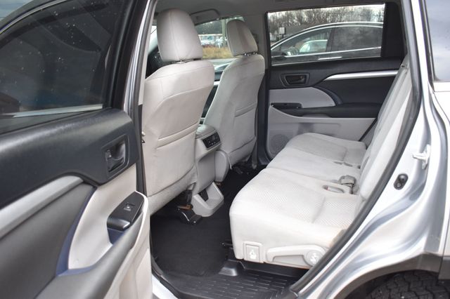 2016 Toyota Highlander AWD 4dr V6 LE - 22963673 - 23