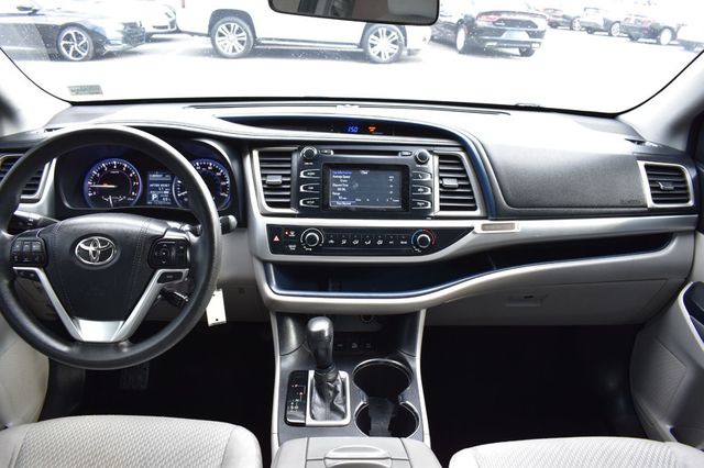 2016 Toyota Highlander AWD 4dr V6 LE - 22963673 - 30