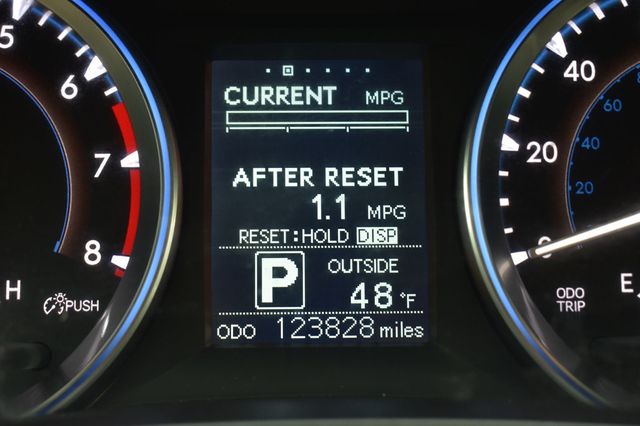 2016 Toyota Highlander AWD 4dr V6 LE - 22963673 - 32