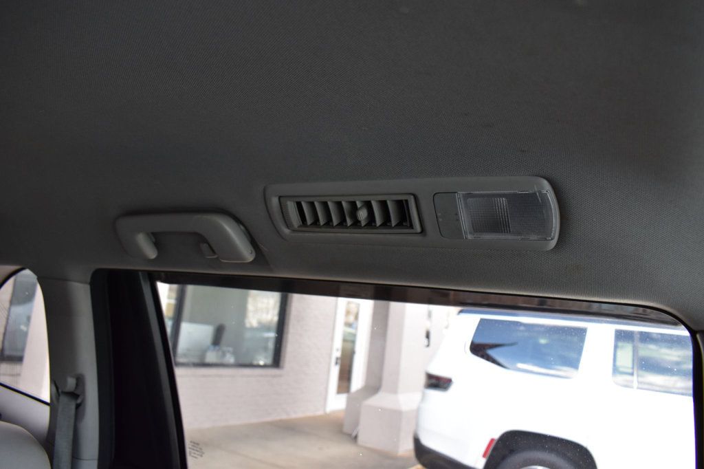 2016 Toyota Highlander AWD 4dr V6 LE - 22963673 - 38