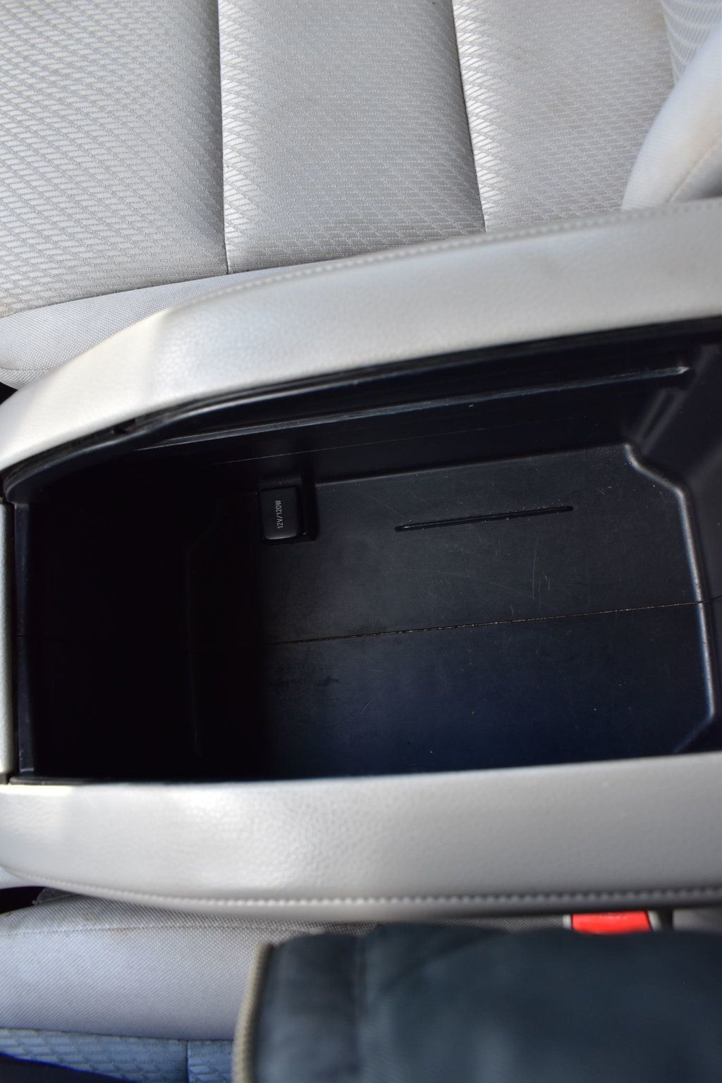 2016 Toyota Highlander AWD 4dr V6 LE - 22963673 - 48