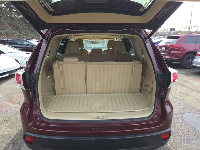 2016 Toyota Highlander AWD 4dr V6 LE Plus - 22980240 - 10