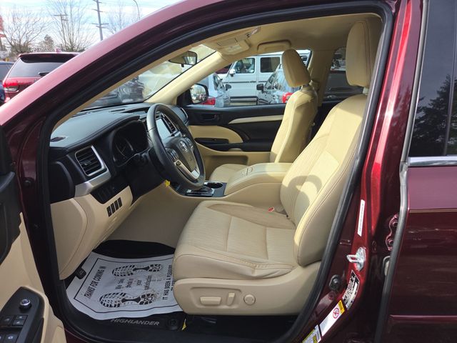 2016 Toyota Highlander AWD 4dr V6 LE Plus - 22980240 - 8