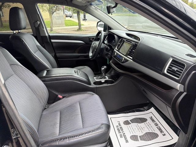2016 Toyota Highlander AWD 4dr V6 LE Plus - 23074308 - 11