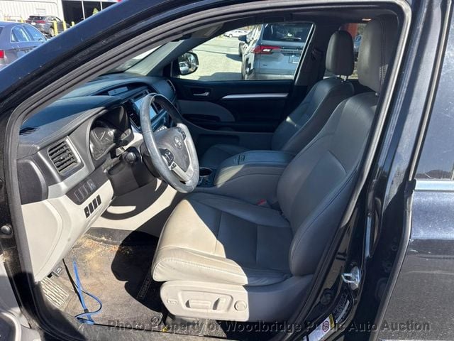 2016 Toyota Highlander AWD 4dr V6 XLE - 23102076 - 6