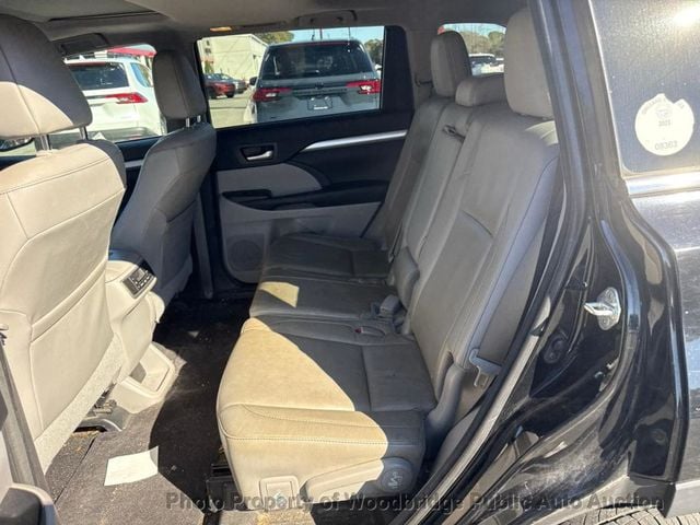 2016 Toyota Highlander AWD 4dr V6 XLE - 23102076 - 7