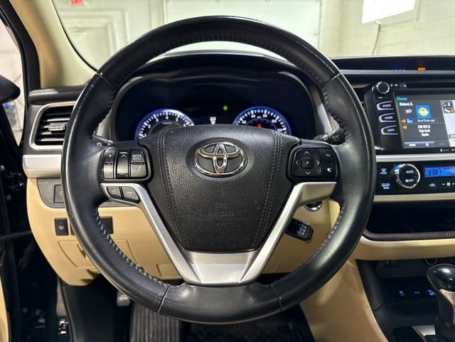 2016 Toyota Highlander AWD 4dr V6 XLE - 23020005 - 10