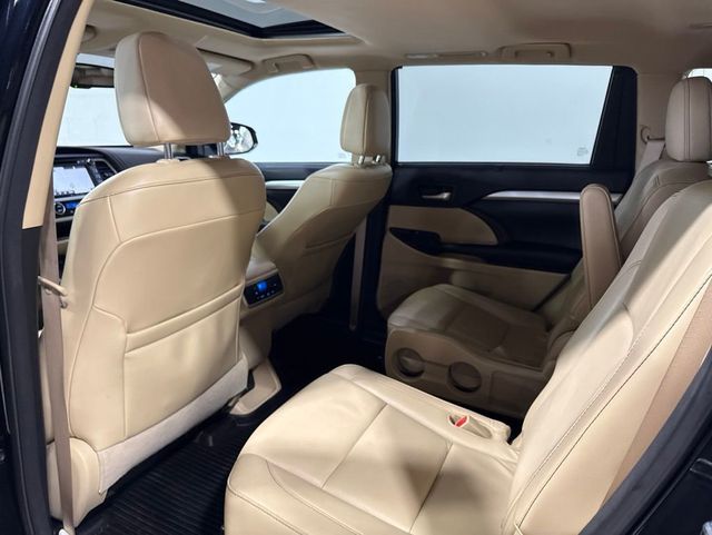 2016 Toyota Highlander AWD 4dr V6 XLE - 23020005 - 34
