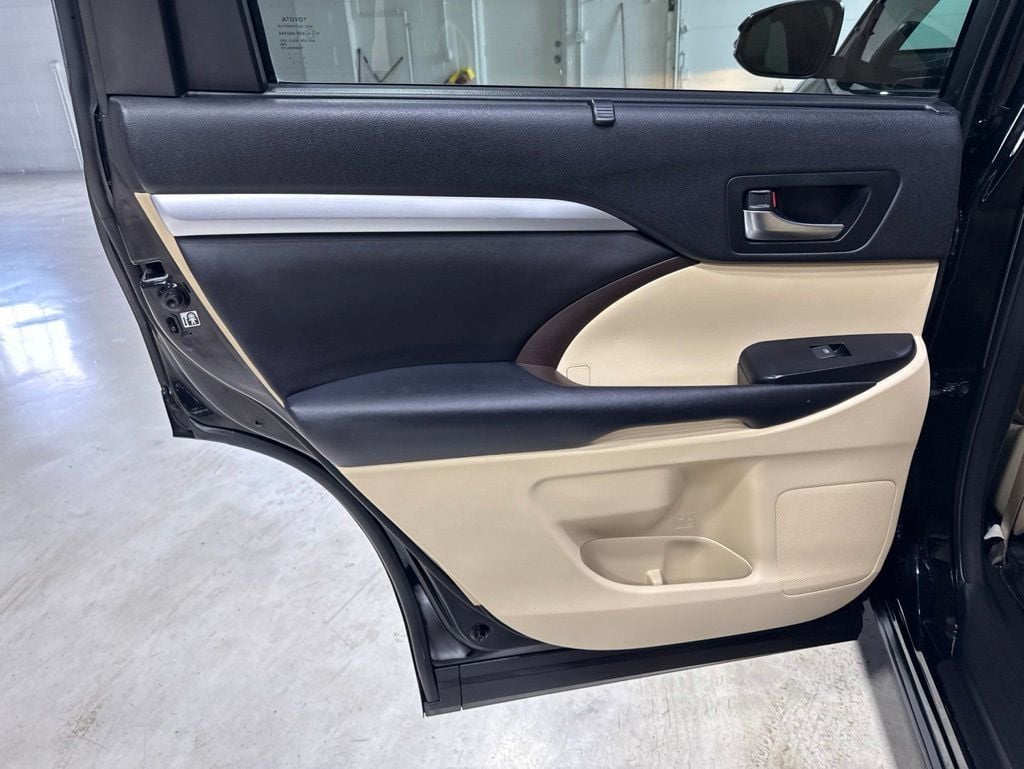 2016 Toyota Highlander AWD 4dr V6 XLE - 23020005 - 37