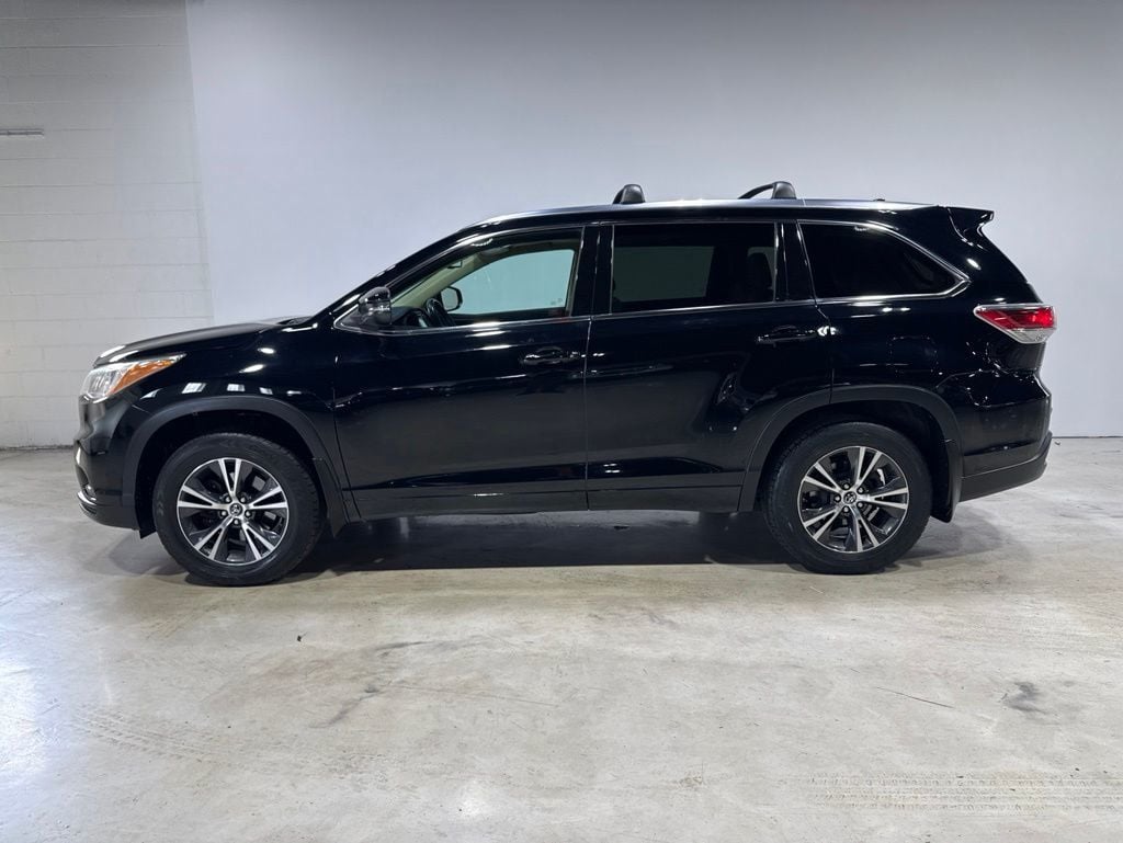 2016 Toyota Highlander AWD 4dr V6 XLE - 23020005 - 3