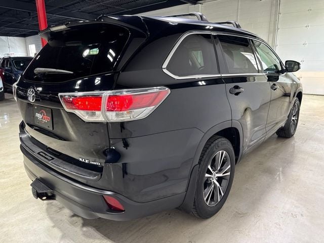 2016 Toyota Highlander AWD 4dr V6 XLE - 23020005 - 6