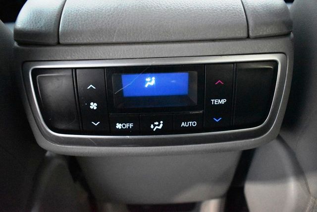 2016 Toyota Highlander AWD 4dr V6 XLE - 22942359 - 17